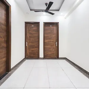 Collection O Leaf Residency 3*, Gurgaon India